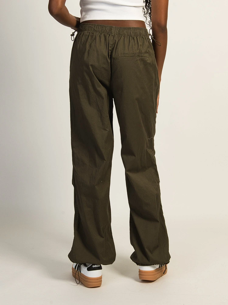 HARLOW PAXTON PARACHUTE PANT
