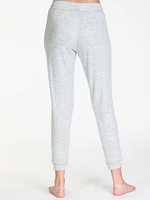 JOGGING EN PELUCHE OLIVE