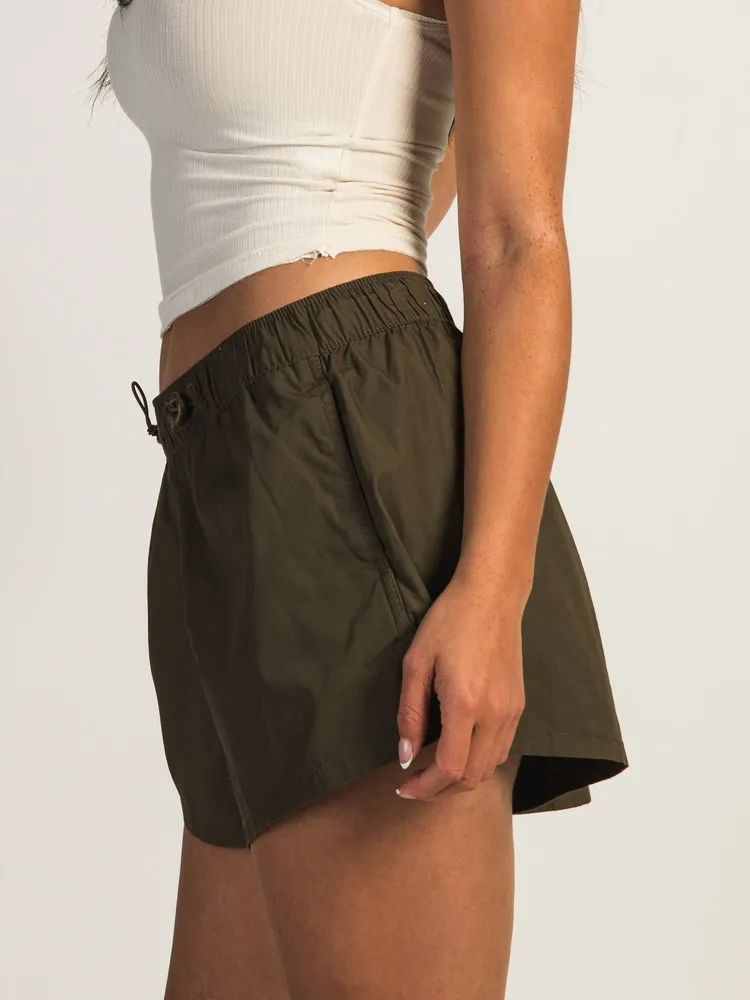 HARLOW ALEXA SHORT - ARMY GREEN CLEARANCE
