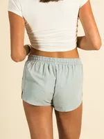 HARLOW SCALLOPED ELASTIC SHORT
