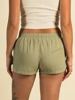 HARLOW SCALLOPED ELASTIC SHORT - CLEARANCE