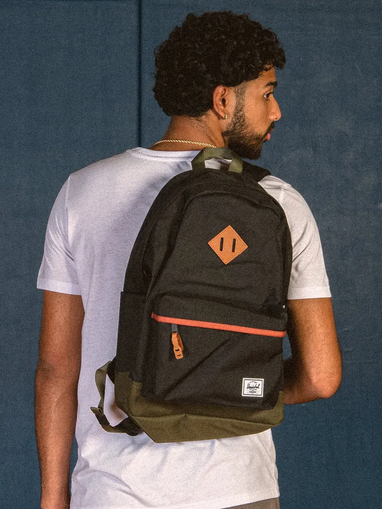 HERSCHEL SUPPLY CO. HERITAGE BACKPACK 24L