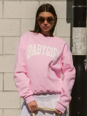 BABYGIRL CREWNECK