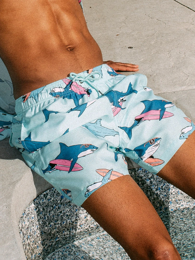 ISLAND HAZE SURFING SHARK 5IN VOLLEY SHORT