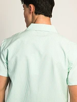 ISLAND HAZE SEERSUCKER SHORT SLEEVE WOVEN SHIRT - SKY BLUE