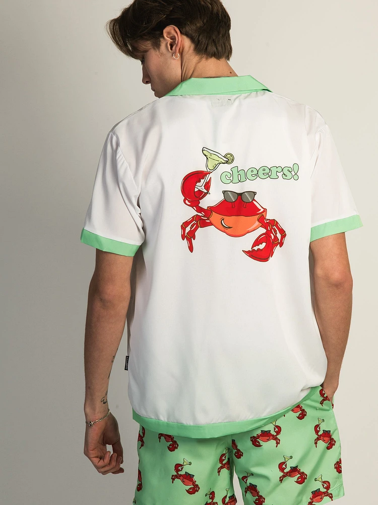 ISLAND HAZE CHEERS CRAB SHORT SLEEVE WOVEN CAMP SHIRT