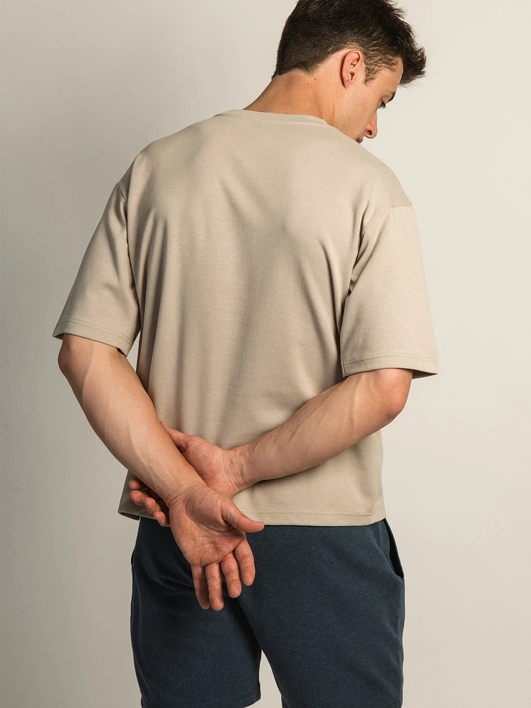 KOLBY KEEP COOL TEE - PEBBLE