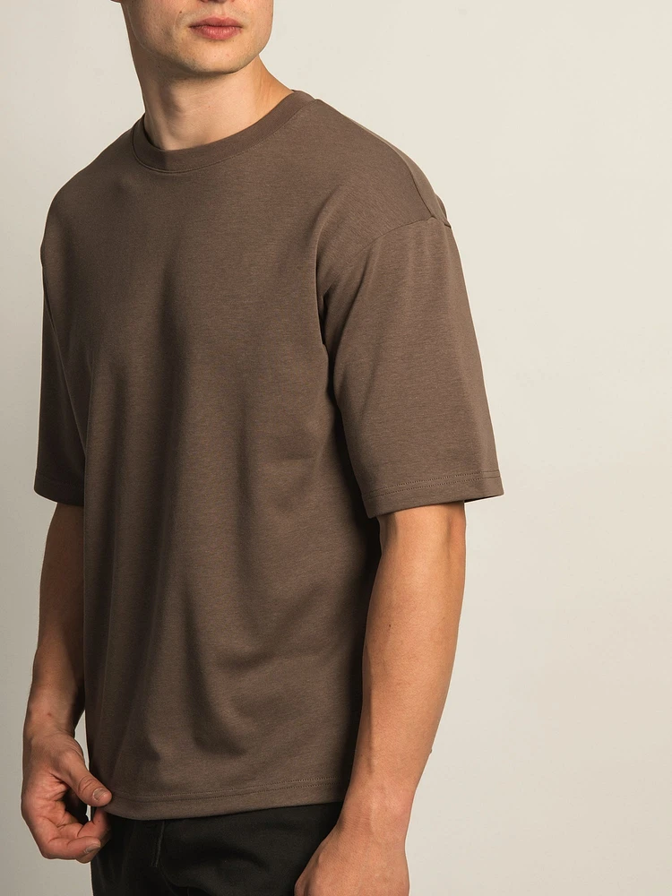 KOLBY BOXY FIT TEE