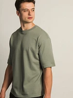 KOLBY BOXY FIT TEE - GREEN