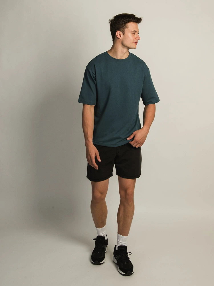 KOLBY BOXY FIT TEE - PERI