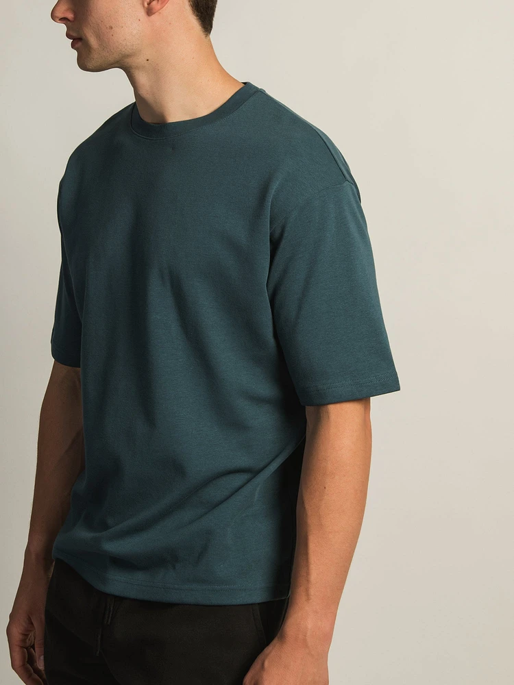 KOLBY BOXY FIT TEE - PERI