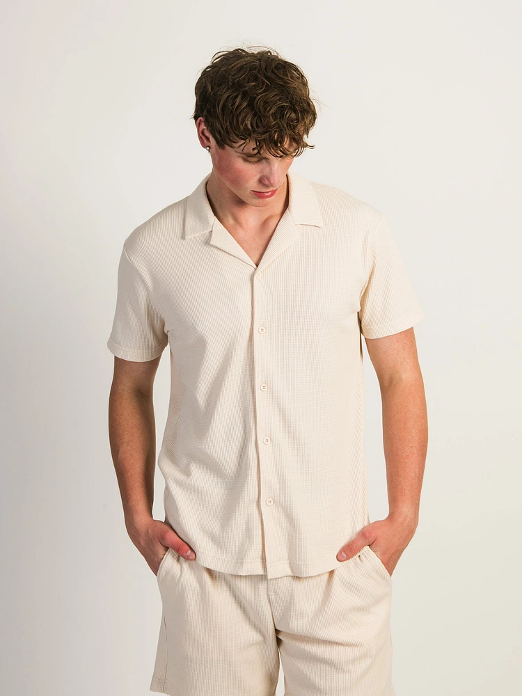 CHEMISE KOLBY GAUFRÉE – CRÈME