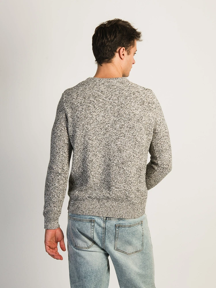 KOLBY TEXTURED CREWNECK SWEATER