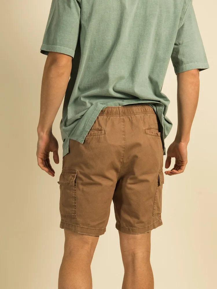 KOLBY BREAKS CARGO SHORT