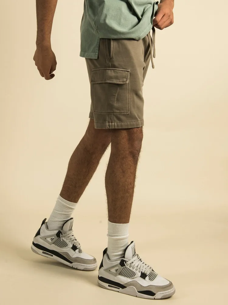 KOLBY GARMENT DYE FLEECE CARGO SHORT