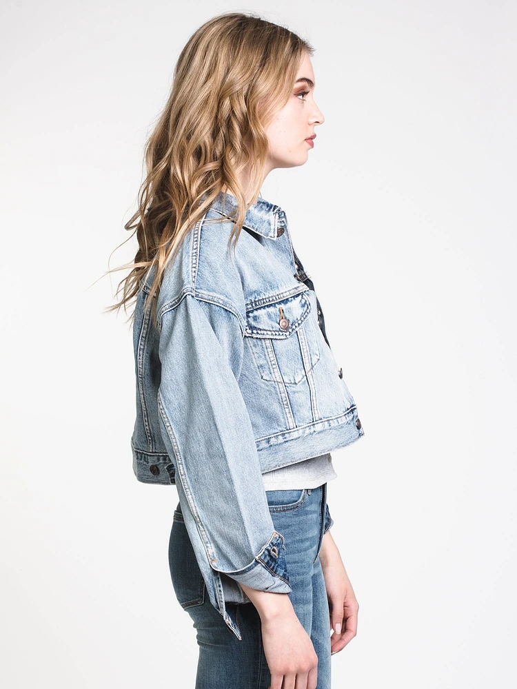 WOMENS CROP DAD TRUCKER JACKET - DENIM CLEARANCE