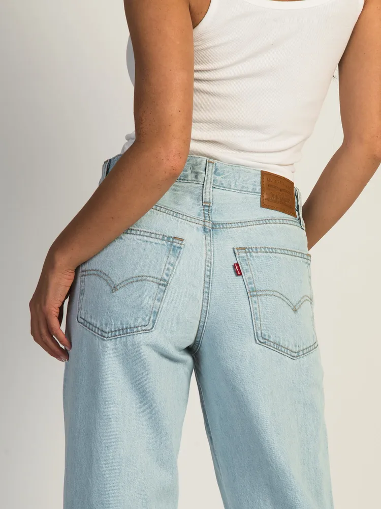 LEVIS BAGGY DAD JEAN - LOVE IS