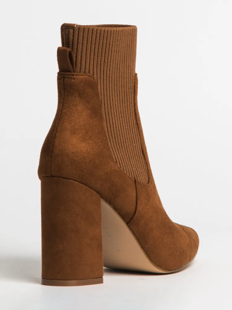 WOMENS STEVE MADDEN REVENGE BOOT