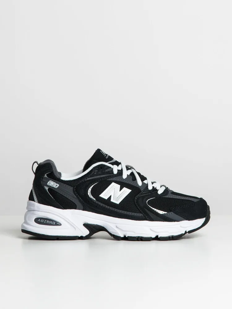 WOMENS NEW BALANCE THE 530