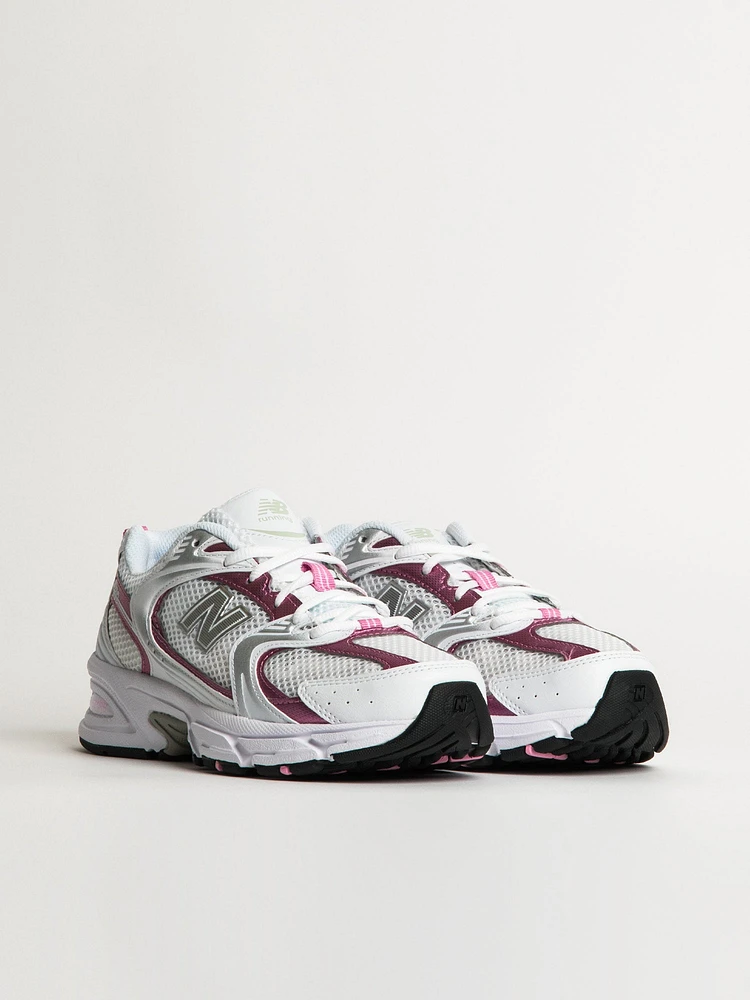 WOMENS NEW BALANCE THE 530 SNEAKER - WHITE/PINK