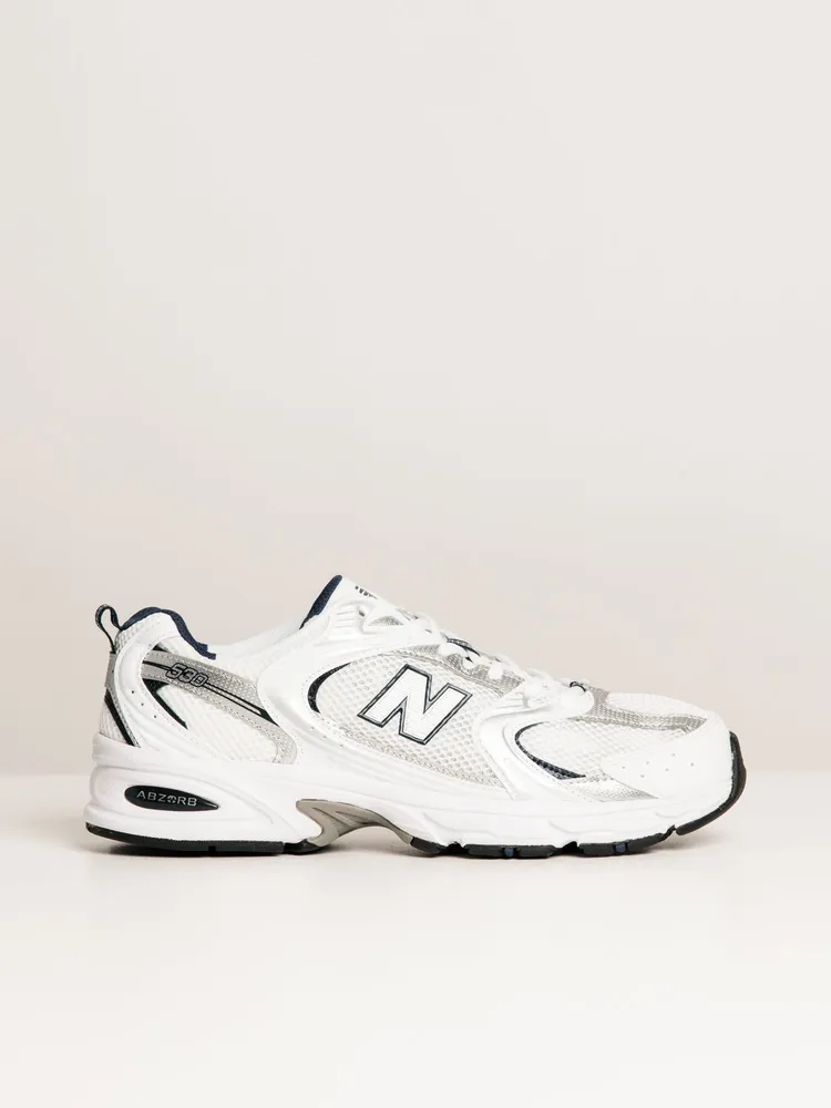 MENS NEW BALANCE THE 530 SNEAKER