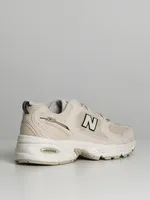 WOMENS NEW BALANCE THE 530