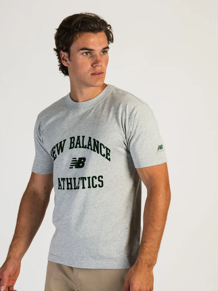 NEW BALANCE ATHLETIC FLECK LOGO T-SHIRT