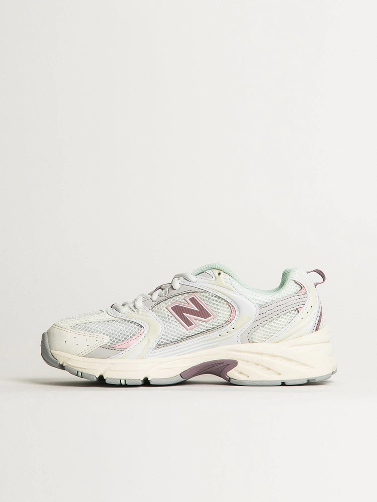 WOMENS NEW BALANCE THE 530 SNEAKER - SEA SALT/ICE WINE