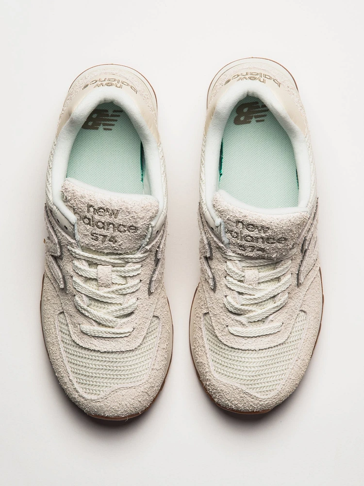 WOMENS NEW BALANCE THE 574 SNEAKER