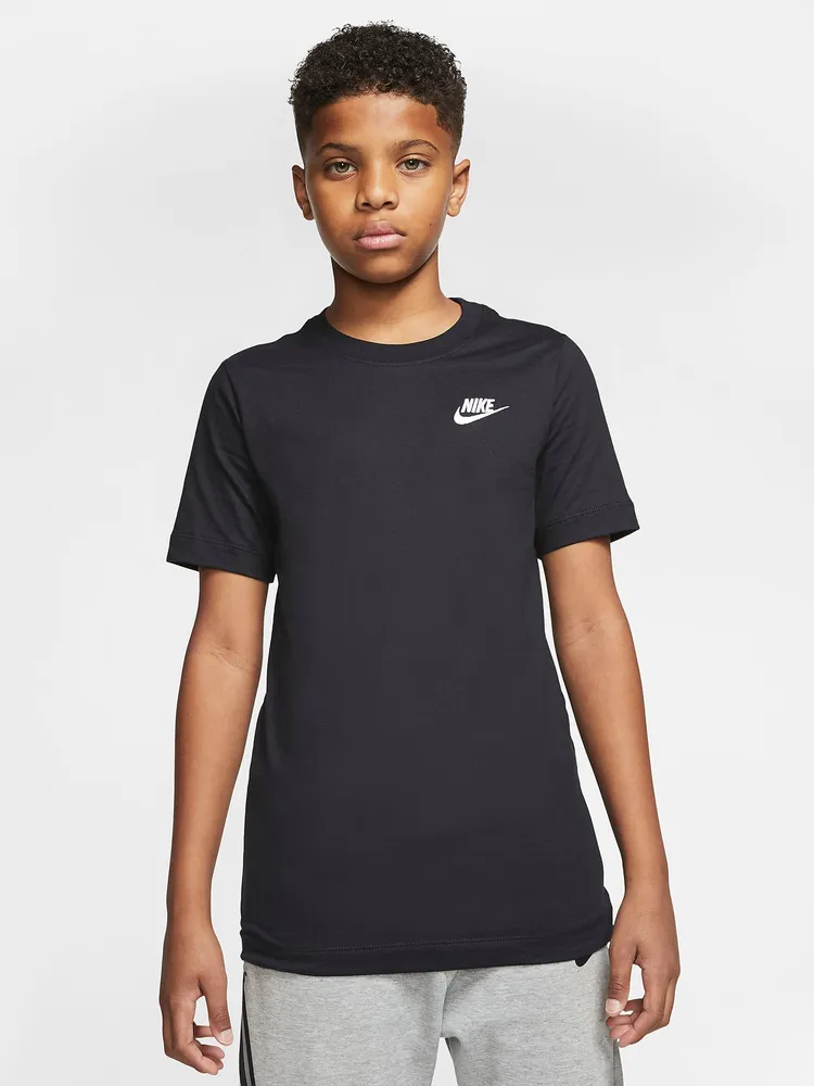 KIDS NIKE SPORTSWEAR SHORT SLEEVE EMBROIDERED FUTURA T-SHIRT