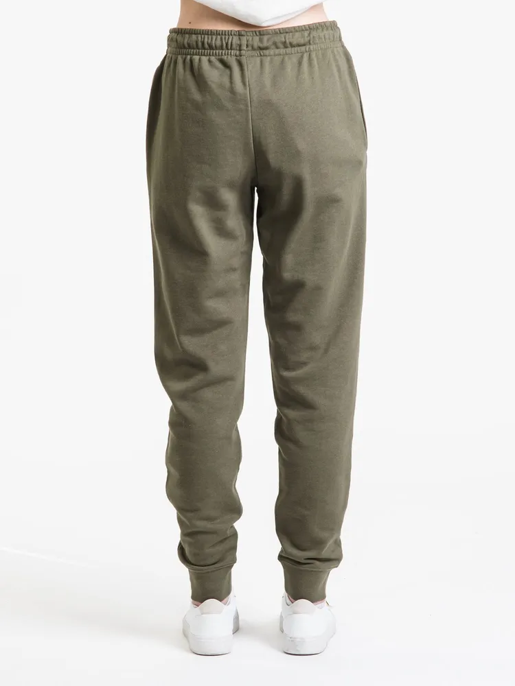 NIKE ESSENTIALS FLEECE PANT - CLEARANCE