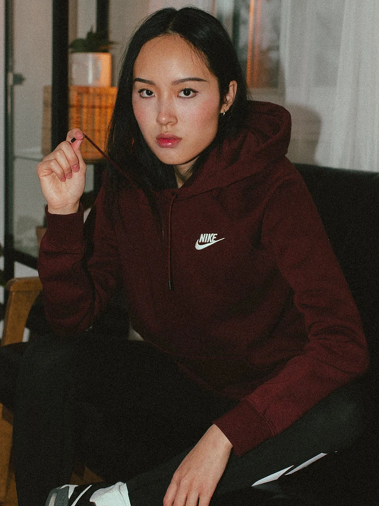 NIKE ESSENTIALS FLEECE PULLOVER HOODIE - CLEARANCE