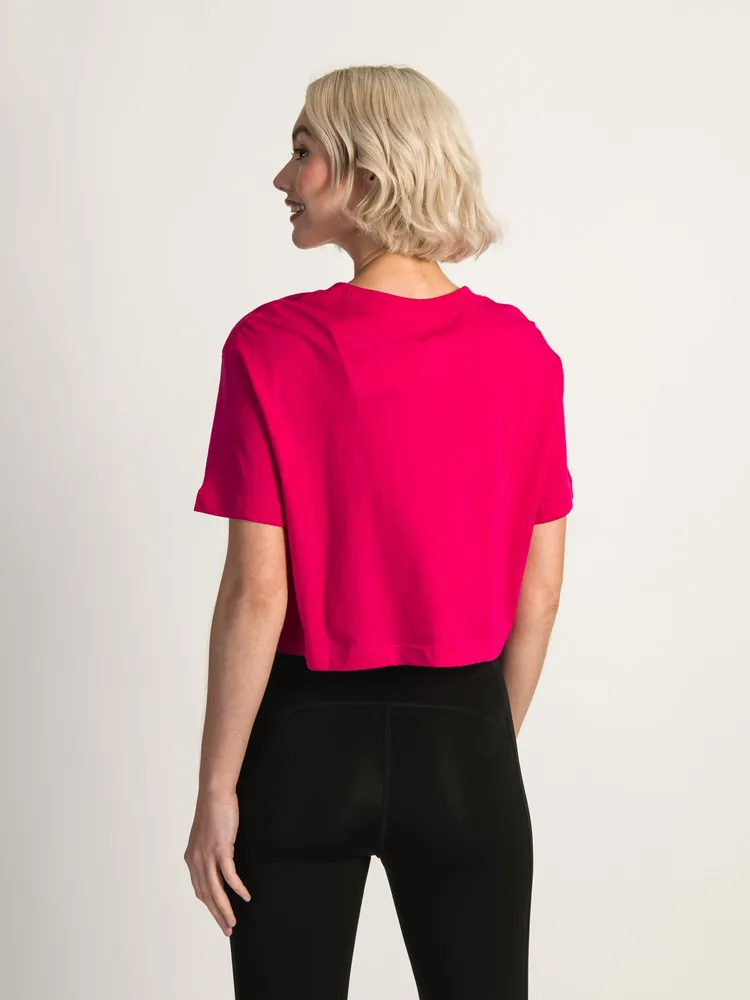 NIKE CROPPED LOGO T-SHIRT