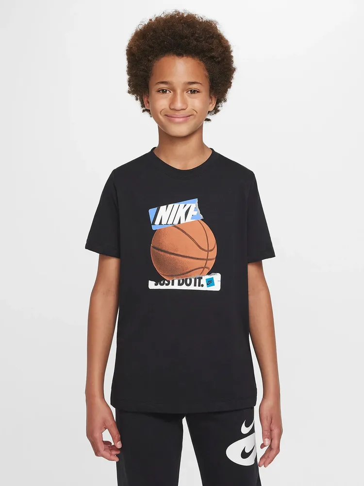 KIDS NIKE SPORTSWEAR BASKETBALL T-SHIRT - CLEARANCE