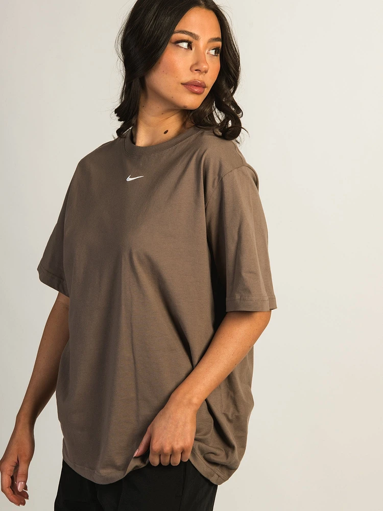 NIKE SPORTSWEAR ESSENTIAL OVERSIZED T-SHIRT