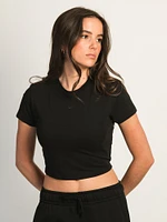 NIKE SPORTSWEAR CHILL CROP T-SHIRT