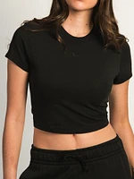 NIKE SPORTSWEAR CHILL CROP T-SHIRT