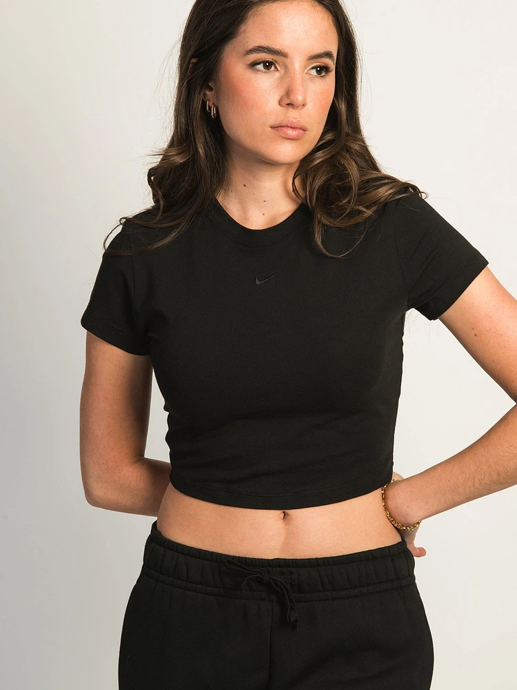 NIKE SPORTSWEAR CHILL CROP T-SHIRT