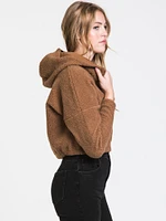 AMARA, FEMME