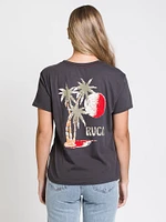 RVCA TOURIST TRAP SHORT SLEEVE TEE - CLEARANCE