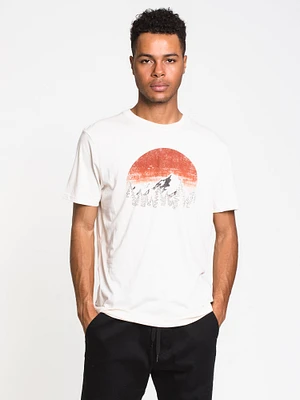 MENS VINTAGE SUNSET CLASSIC T - WHT CLEARANCE