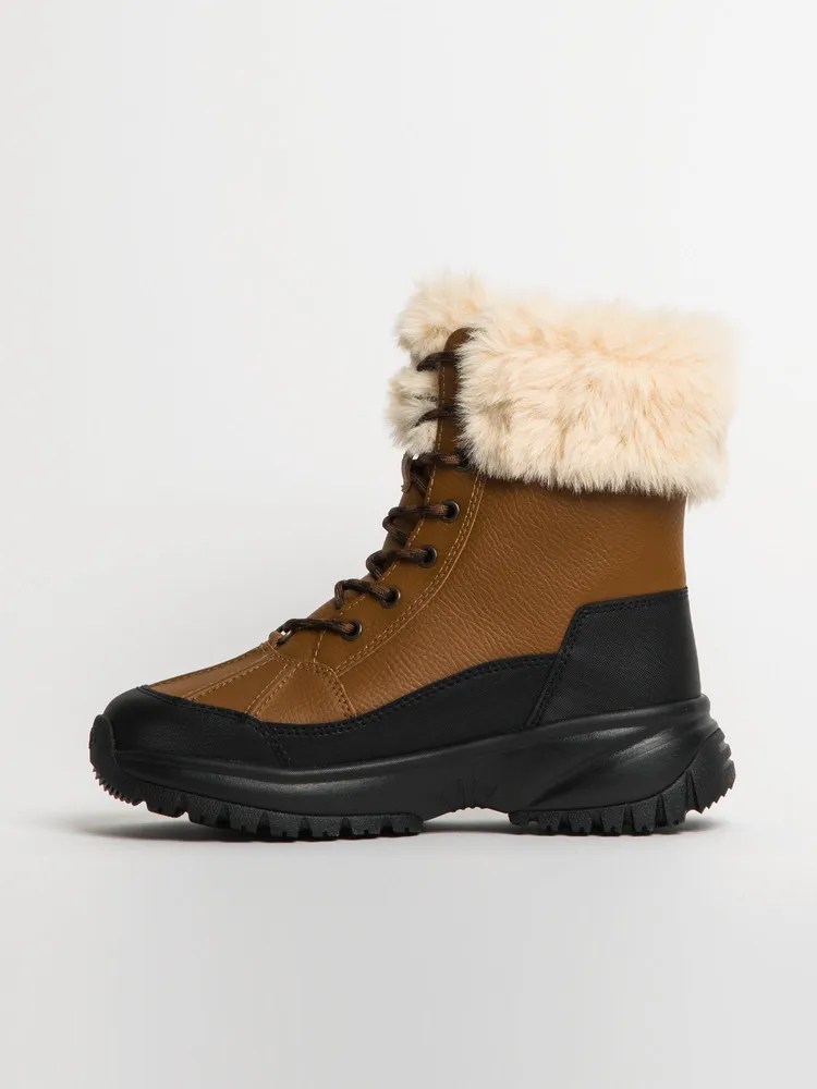 WOMENS UGG YOSE FLUFF BOOT