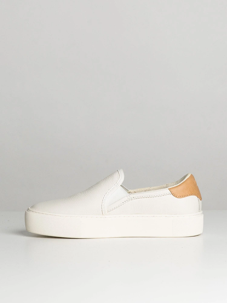 WOMENS UGG CAHLVAN COCONUT MILK LEATHER SNEAKER - CLEARANCE