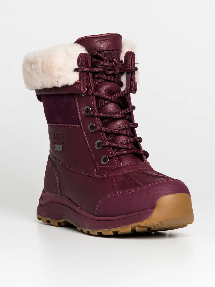 WOMENS UGG ADIRONDACK III BOOT