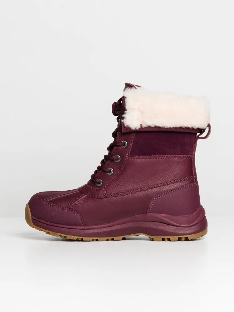 WOMENS UGG ADIRONDACK III BOOT