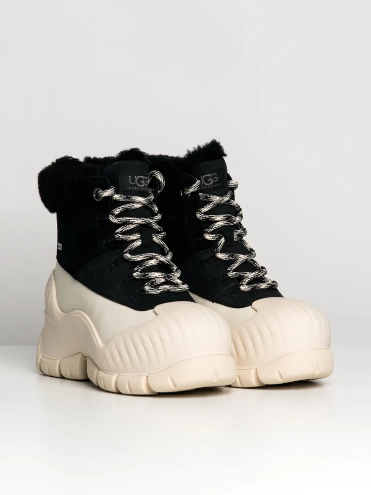 WOMENS UGG ADIROAM HIKER BOOT