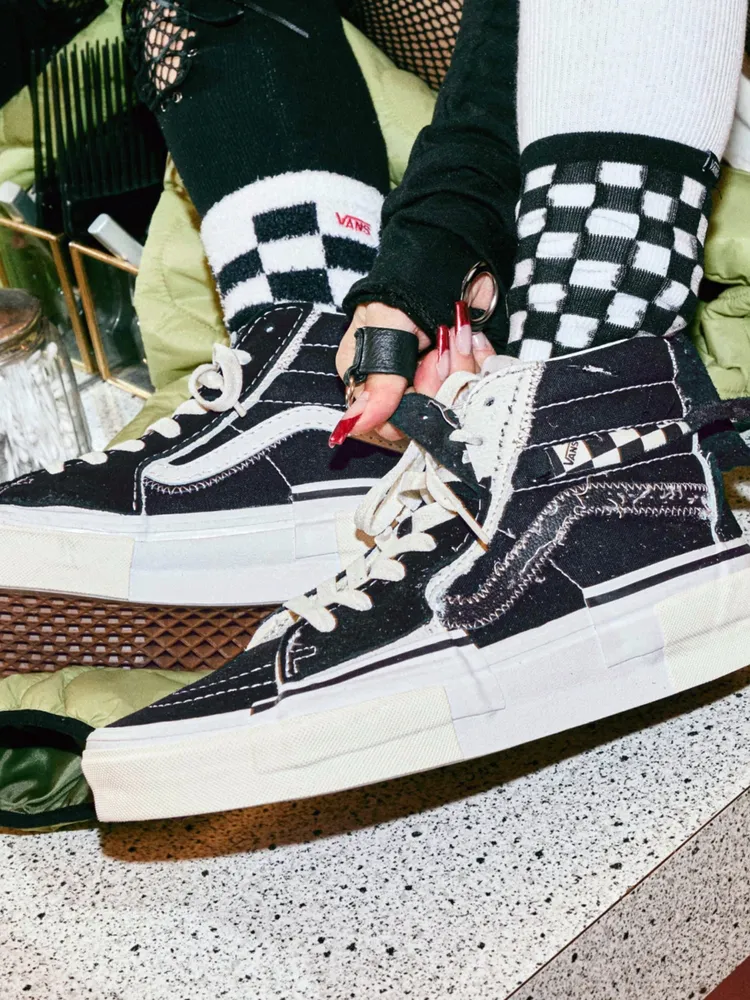 MENS VANS SK8 HI RECONSTRUCT