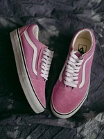 WOMENS VANS OLD SKOOL SNEAKER - CLEARANCE