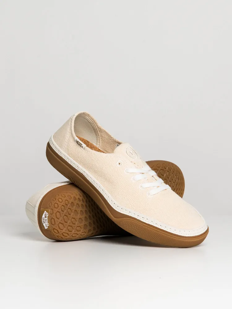 MENS VANS CIRCLE VEE SNEAKER - CLEARANCE