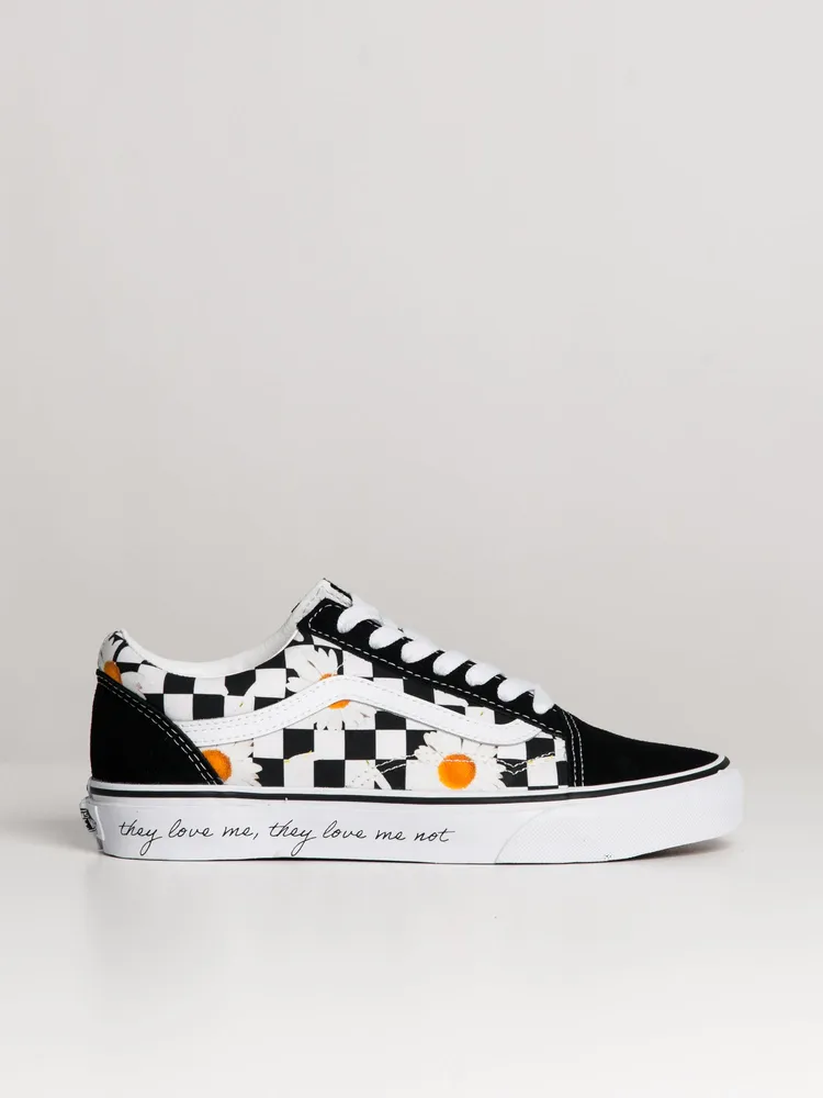 WOMENS VANS OLD SKOOL LOVE ME NOT SNEAKER - CLEARANCE